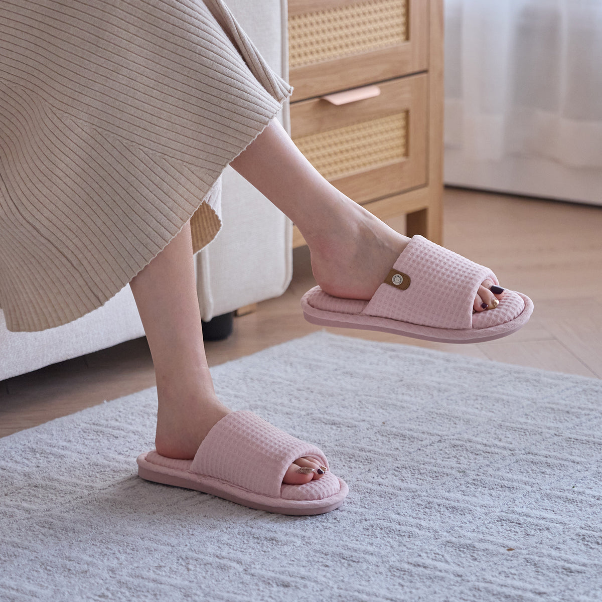 GOEWY Open Toe Slippers for Women with Memory Foam Slip On House Slippers indoor outdoor Anti-Skid Soft Birthday Gifts for Women Her Mom