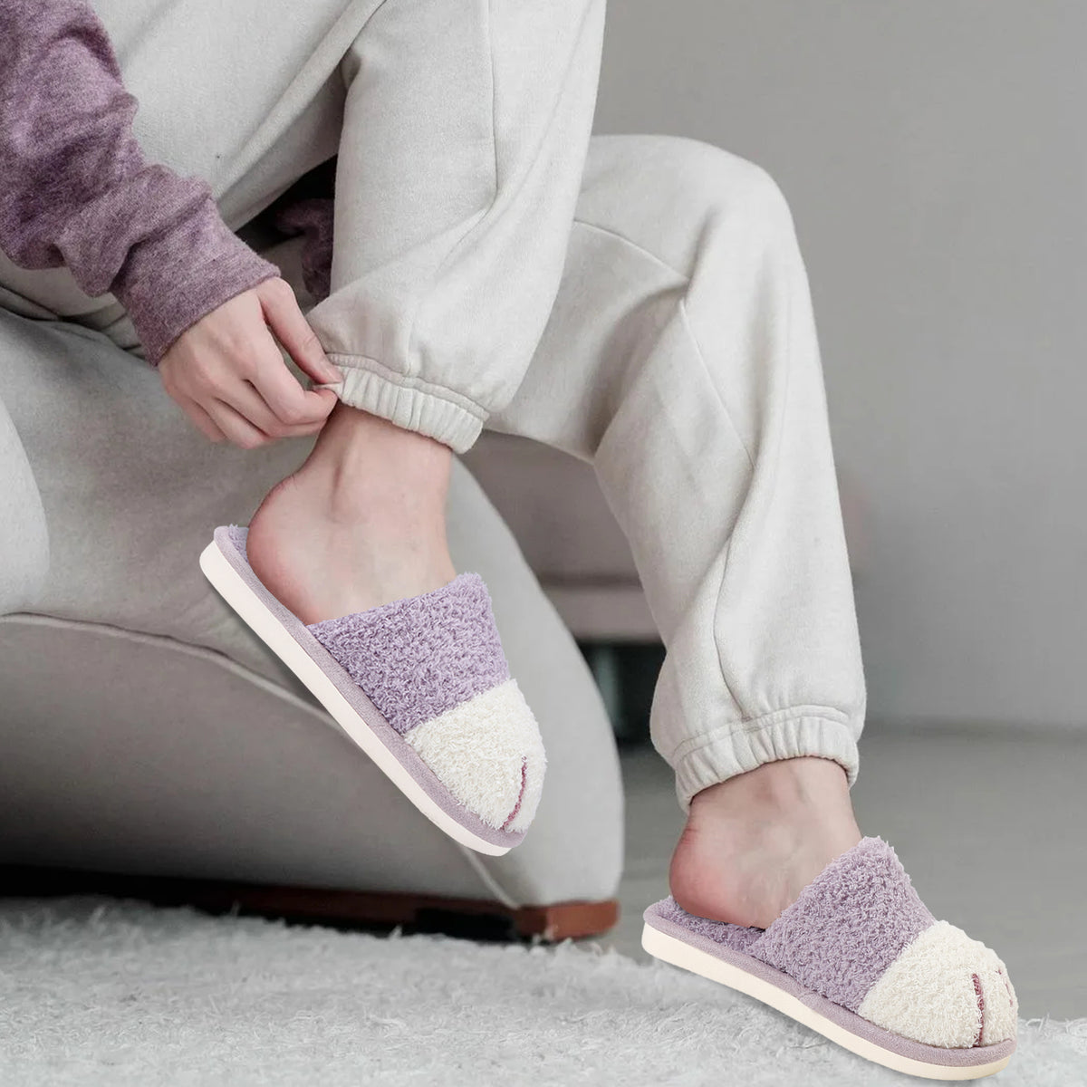 SINNO Cute Animal Slippers for Women Indoor Outdoor Memory Foam House Slipper Soft Warm Cozy Fuzzy Bedroom Non-Slip Shoes Christmas Gift ladies